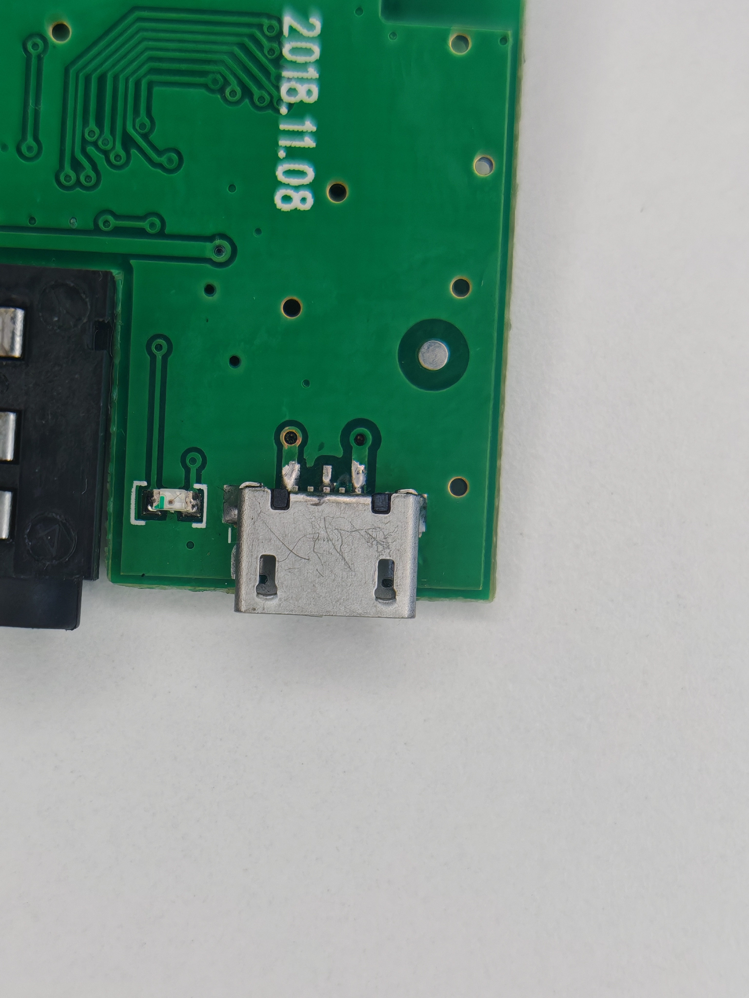 REPARACION ALTAVOZ PORTATIL - imagen 1