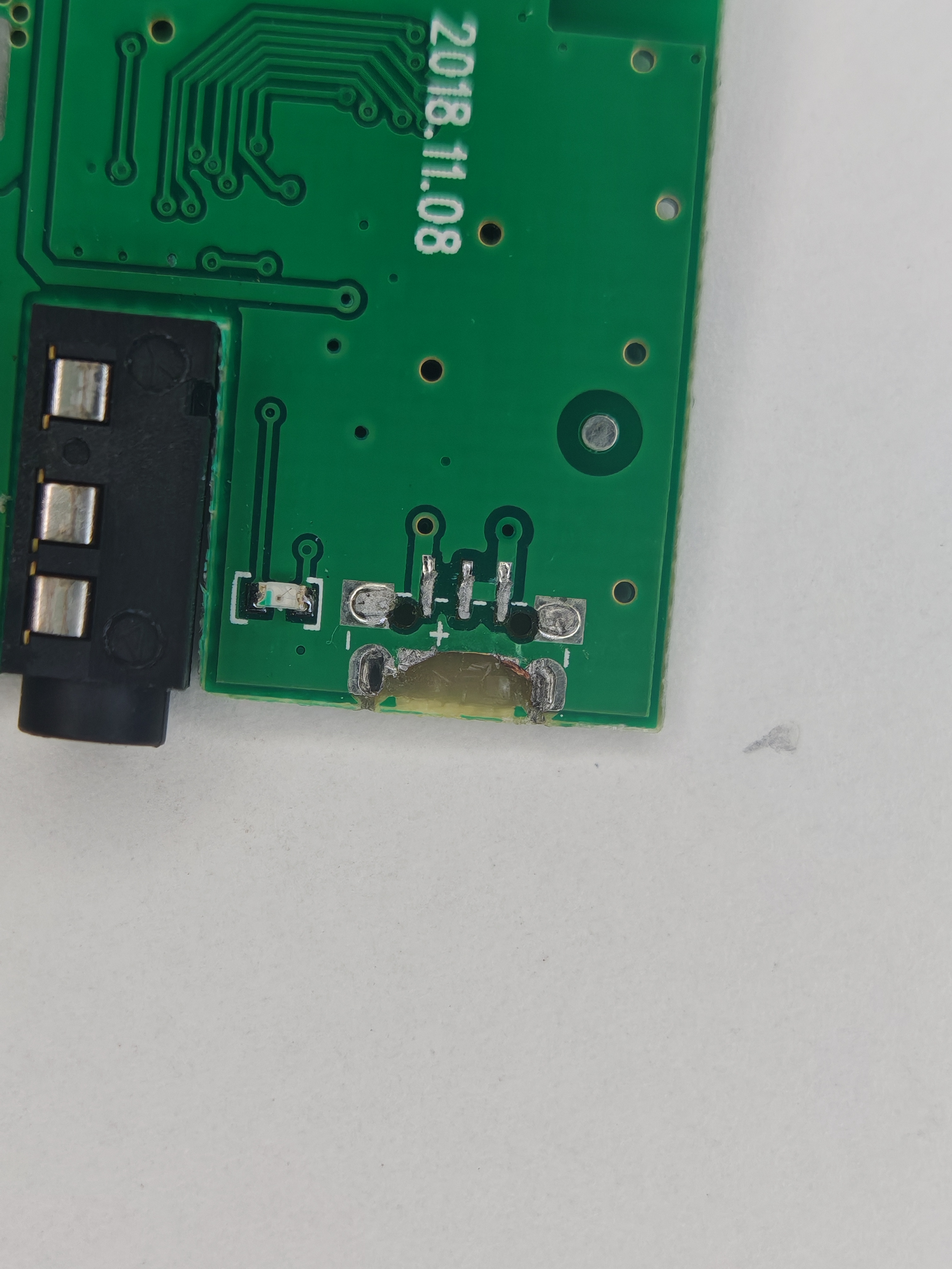 REPARACION ALTAVOZ PORTATIL - imagen 2