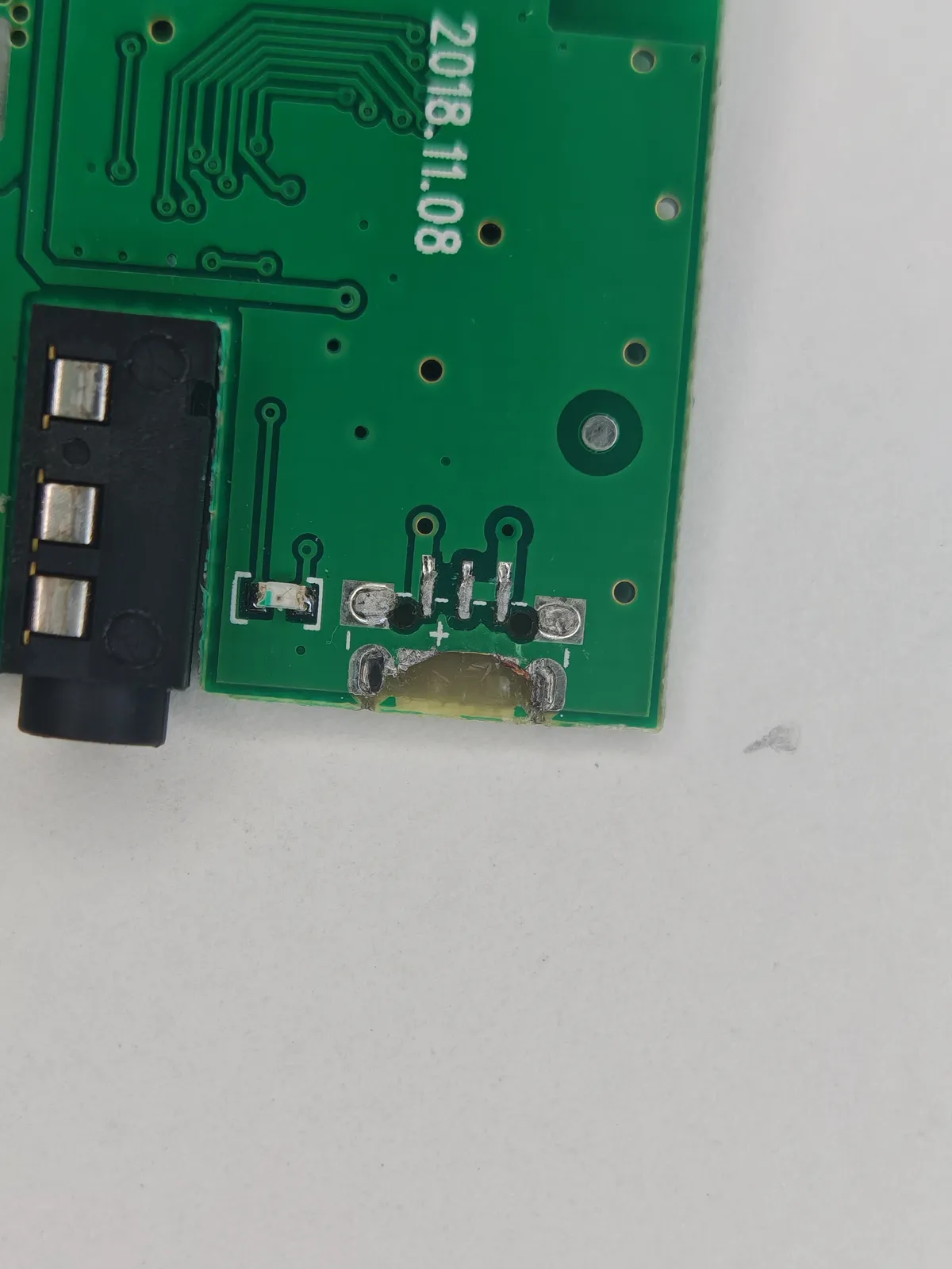 REPARACION ALTAVOZ PORTATIL - imagen 2